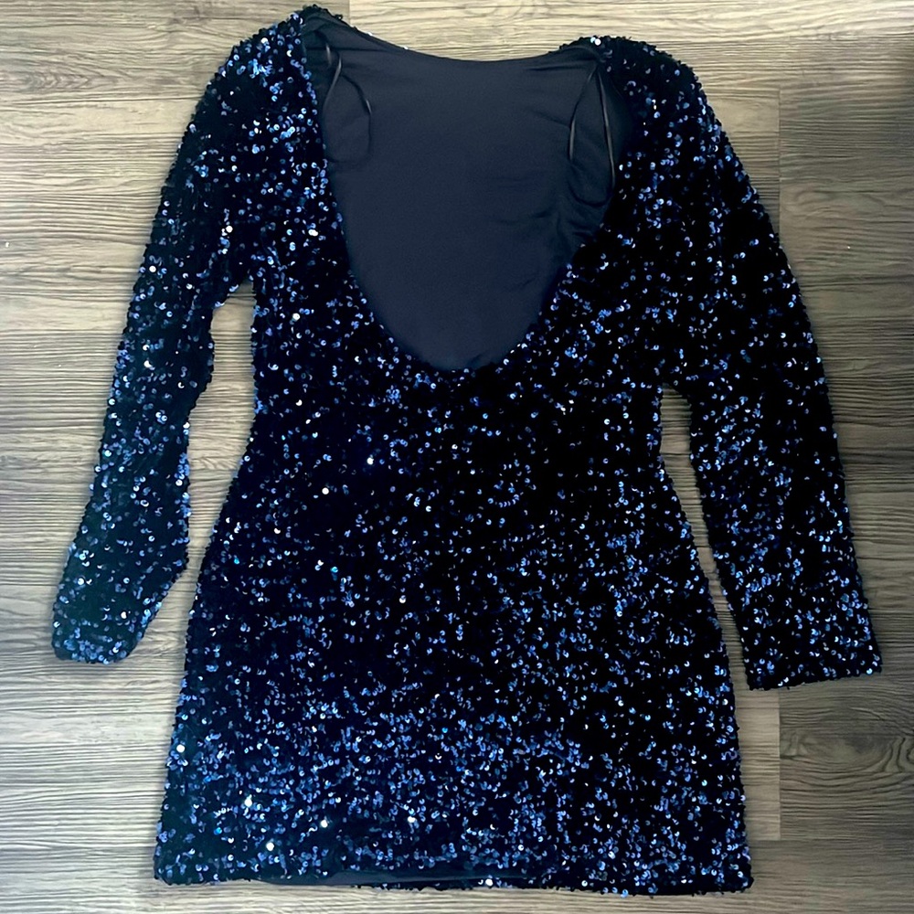 -never worn -new with tags - US M -From H&M - Picture 1 of 2